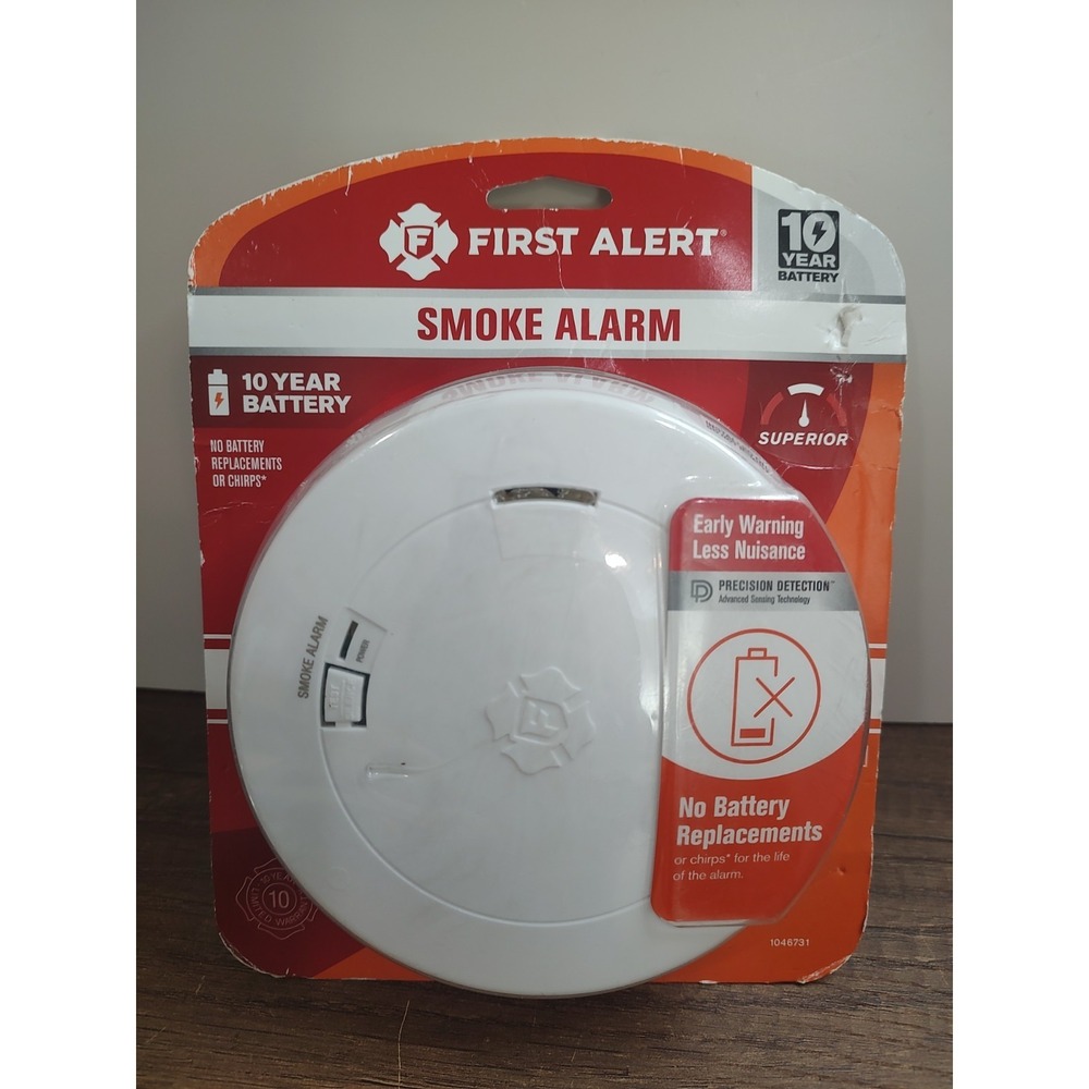 First Alert Slim Smoke Alarm 10-Year Sealed Battery Advanced Detection A8